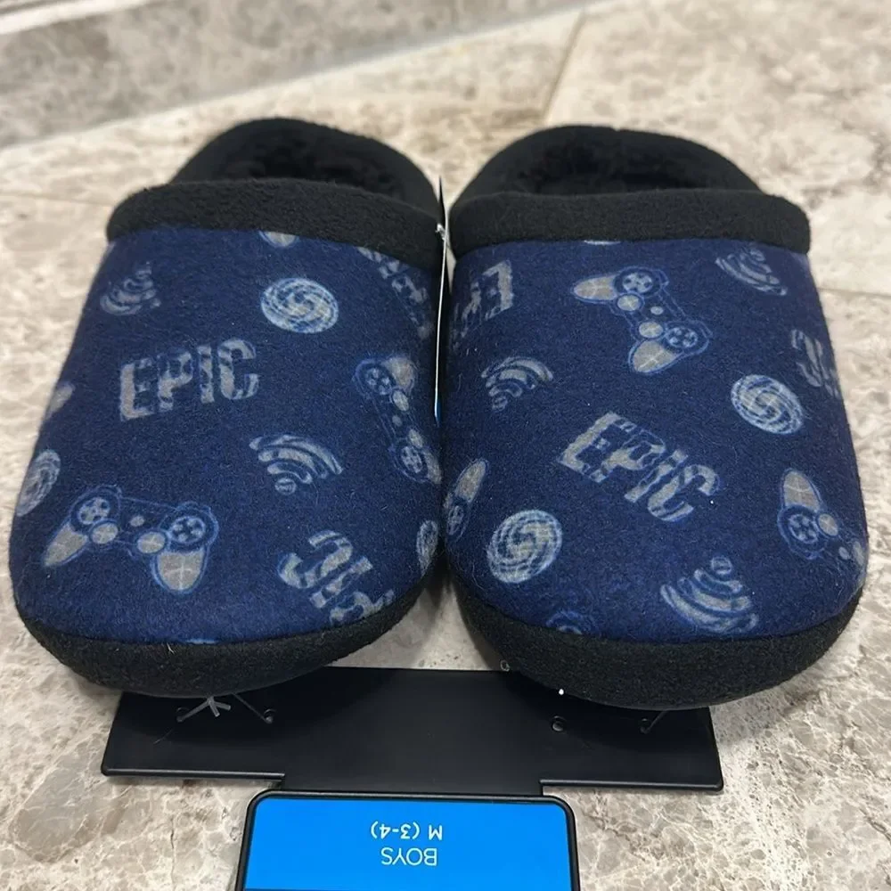 Cuddl Duds Boys Printed Epic Gamer Fleece Clog Slipper NEW M (3-4)